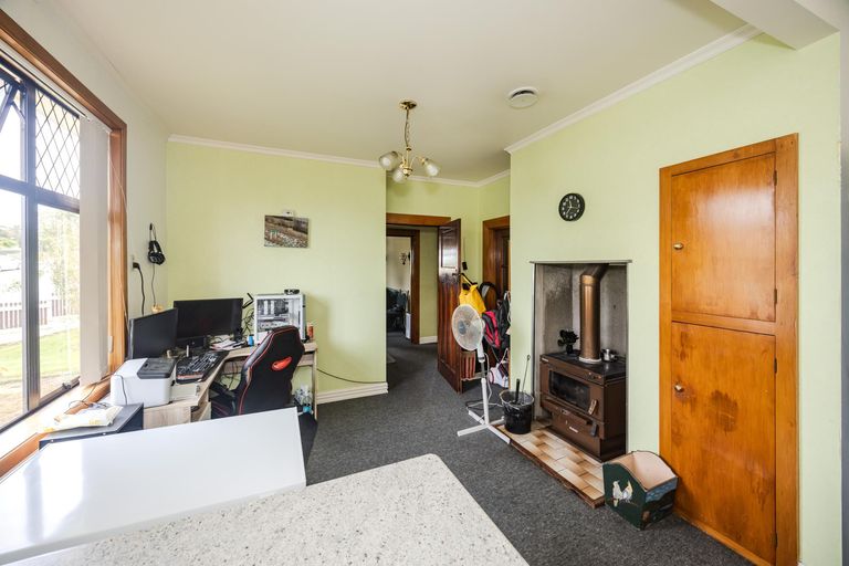 Photo of property in 15 Kelvin Street, South Hill, Oamaru, 9400