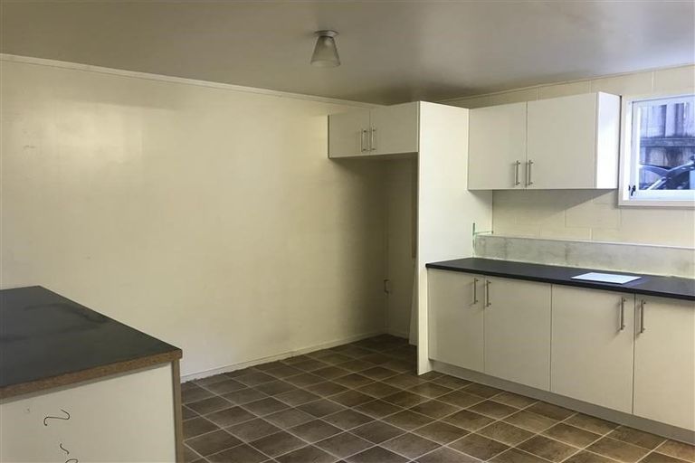 Photo of property in 63 Lawrence Crescent, Hillpark, Auckland, 2102