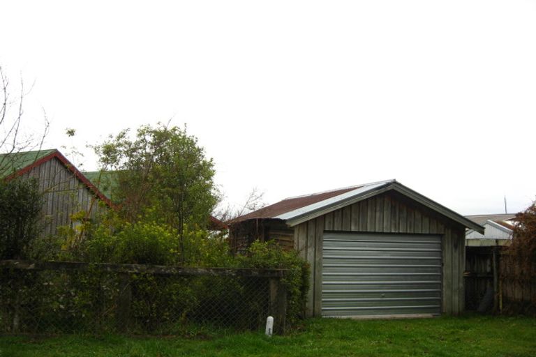 Photo of property in 18 Koe Street, Moana, 7872