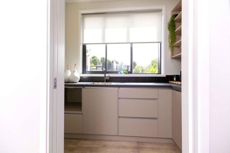 Photo of property in 230 Park Estate Road, Rosehill, Papakura, 2113