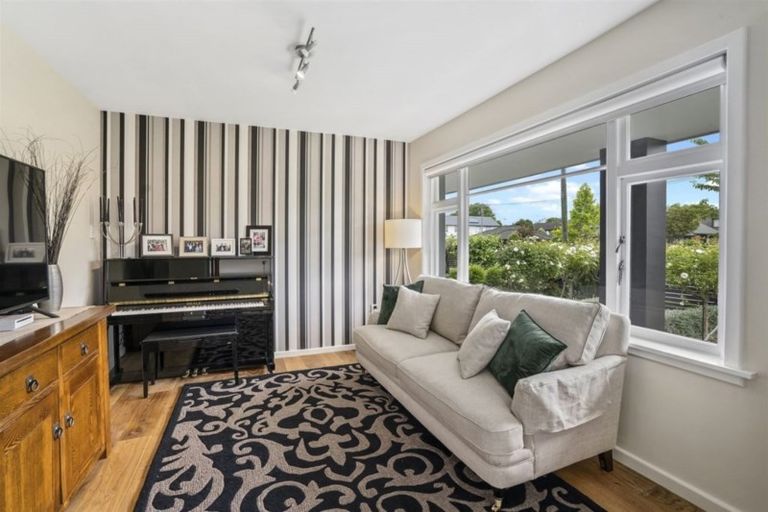 Photo of property in 48 Garreg Road, Bryndwr, Christchurch, 8052