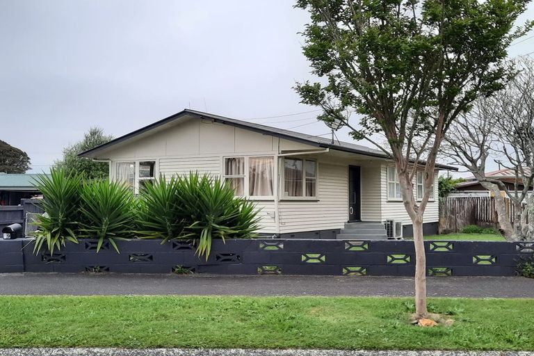 Photo of property in 9 English Street, St Andrews, Hamilton, 3200