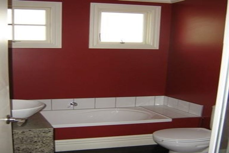 Photo of property in 1/276 Stanmore Road, Richmond, Christchurch, 8013