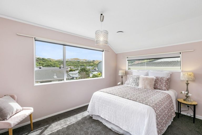 Photo of property in 14a Stonefield Place, Johnsonville, Wellington, 6037