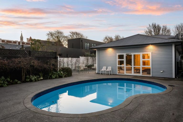 Photo of property in 7 Te Kura Street, Fendalton, Christchurch, 8014
