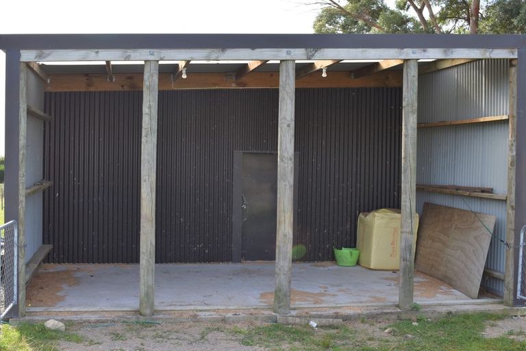 Photo of property in 24 Best Road, Te Horo, Otaki, 5582