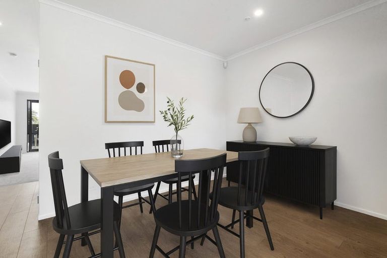 Photo of property in 11 Rauawa Lane, Hobsonville, 0616