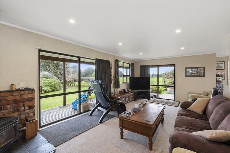 Photo of property in 24 Taylors Road, Otaki, 5583