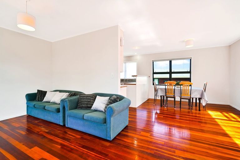 Photo of property in 78a Wharf Road, Te Atatu Peninsula, Auckland, 0610