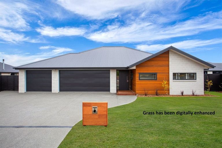 Photo of property in 4 Vaughan Drive, Rolleston, 7614