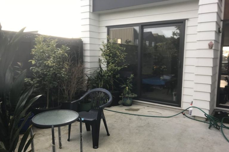 Photo of property in 1 Beardmore Lane, Papakura, 2110