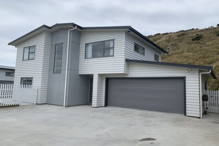 Photo of property in 5b Sandino Place, Grenada Village, Wellington, 6037