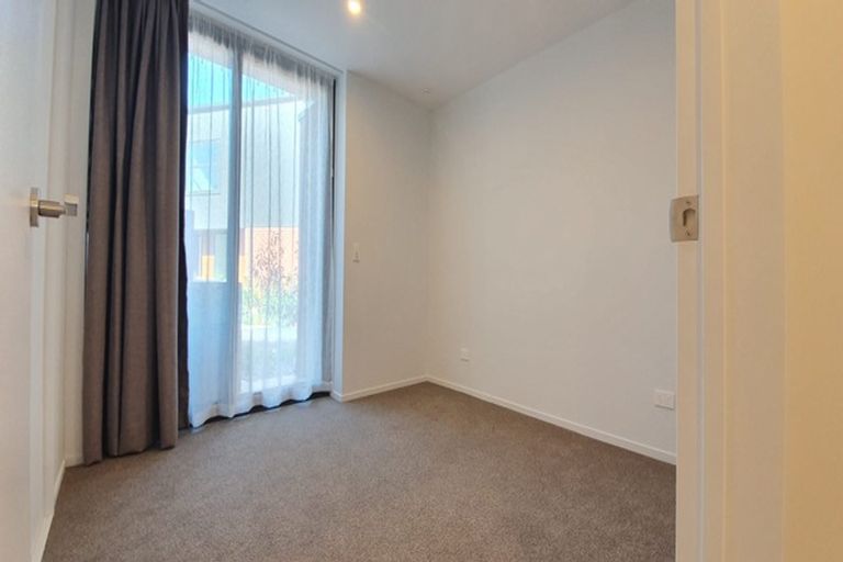 Photo of property in 3a Luxton Place, Mount Pleasant, Christchurch, 8081