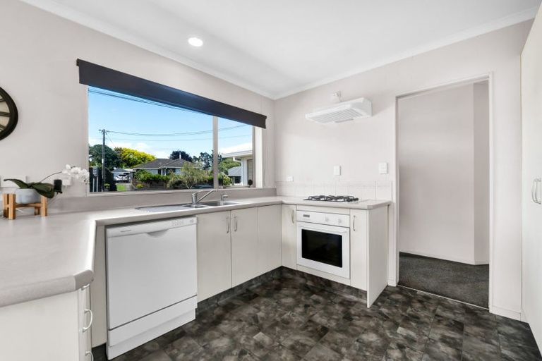 Photo of property in 301 Huatoki Street, Upper Vogeltown, New Plymouth, 4310