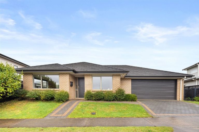 Photo of property in 226 Mark Avenue, Grenada Village, Wellington, 6037