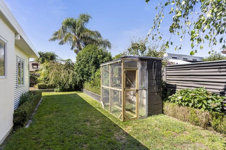 Photo of property in 12 Paua Cove, Papamoa Beach, Papamoa, 3118