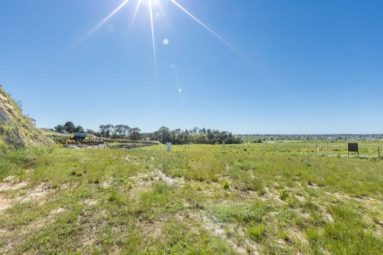 Photo of property in 89 Oak Road, Poraiti, Napier, 4112