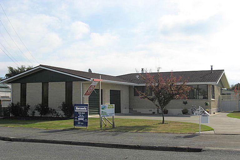 Photo of property in 30 Innes Street, Waimate, 7924