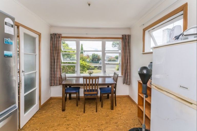 Photo of property in 30 Liverpool Street, Levin, 5510