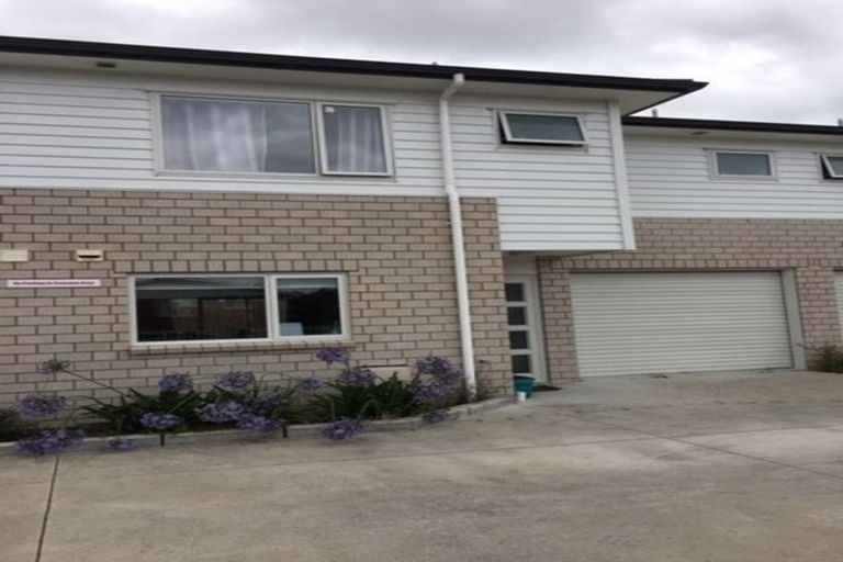 Photo of property in 2/1 June Place, Hamilton East, Hamilton, 3216