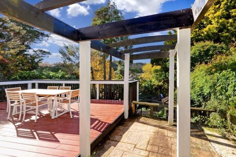 Photo of property in 1/52 Chippendale Crescent, Birkdale, Auckland, 0626