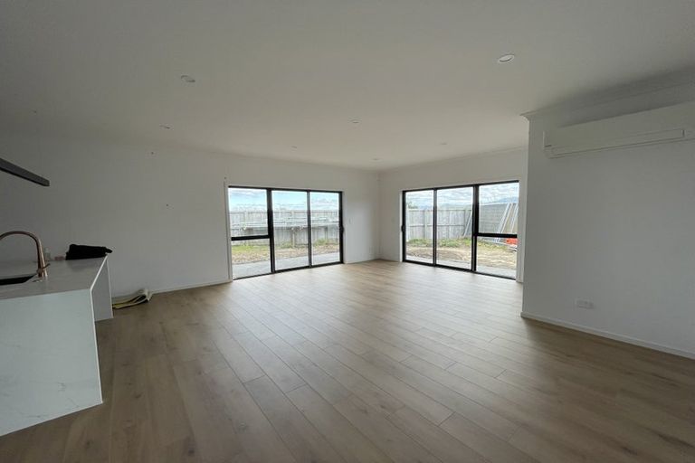 Photo of property in 27 Kaiora Drive, Papamoa Beach, Papamoa, 3118