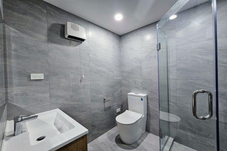 Photo of property in 8 Lewis Road, Pakuranga, Auckland, 2010