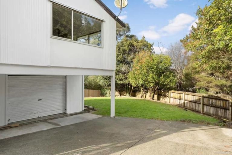 Photo of property in 95 Oreil Avenue, West Harbour, Auckland, 0618
