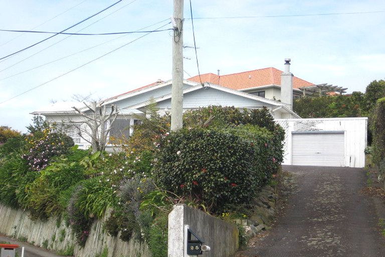 Photo of property in 25 Peace Avenue, Moturoa, New Plymouth, 4310