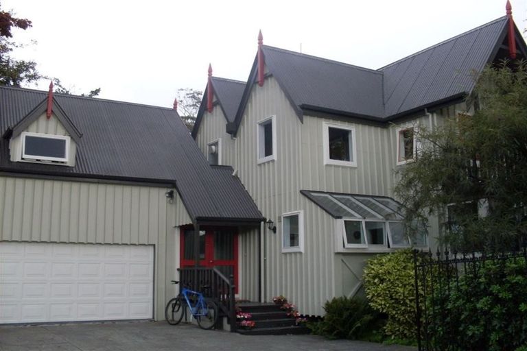 Photo of property in 206 Riverlaw Terrace, Saint Martins, Christchurch, 8022