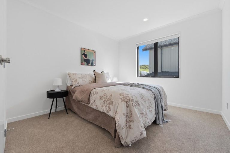 Photo of property in 41a Kikorangi Drive, Wainui, 0992