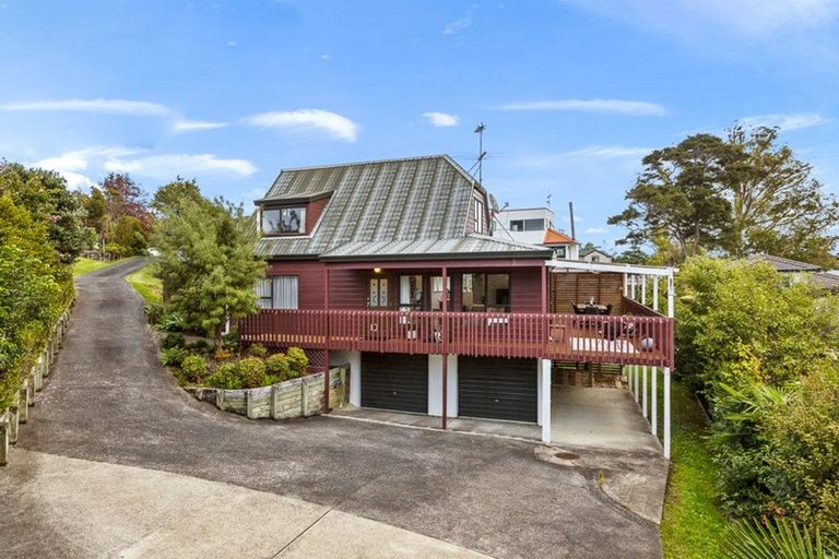 Photo of property in 22 Redfern Lane, Glenfield, Auckland, 0629