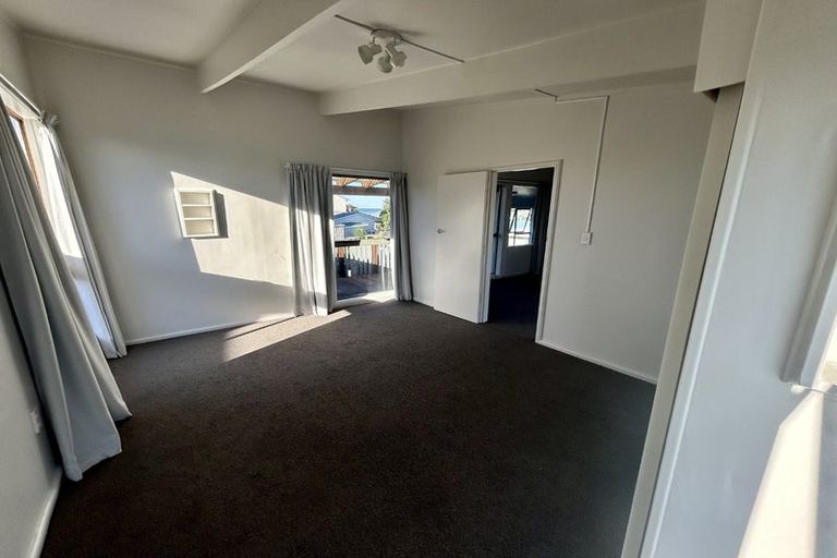Photo of property in 17 Shrimpton Road, Haumoana, 4102