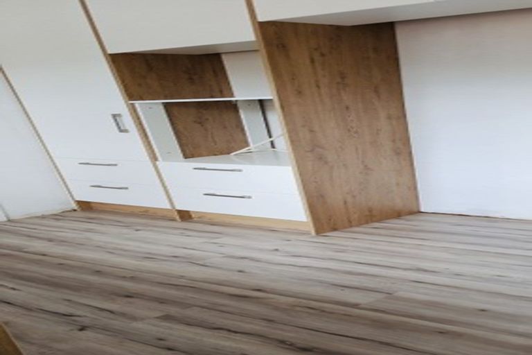 Photo of property in 8 Ervine Place, Bucklands Beach, Auckland, 2014