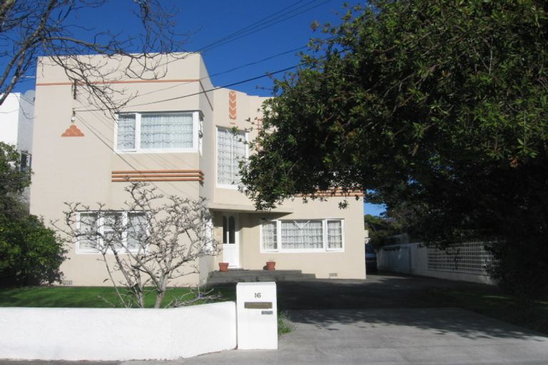 Photo of property in 16 Marina Grove, Hutt Central, Lower Hutt, 5010