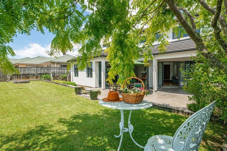 Photo of property in 19 Highfields Terrace, Henderson, Auckland, 0612