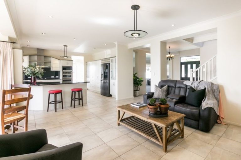 Photo of property in 2 The Croft, Havelock North, 4130