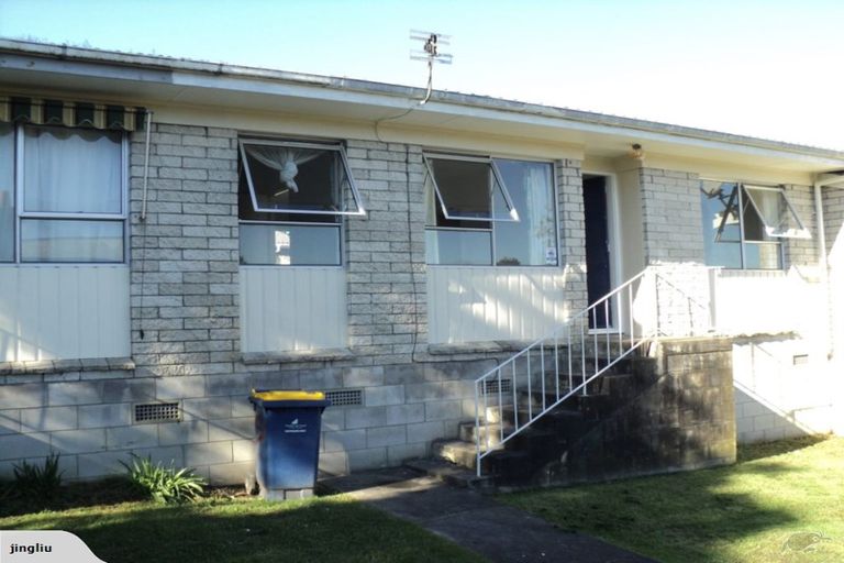 Photo of property in 2/26 Arawa Street, New Lynn, Auckland, 0600