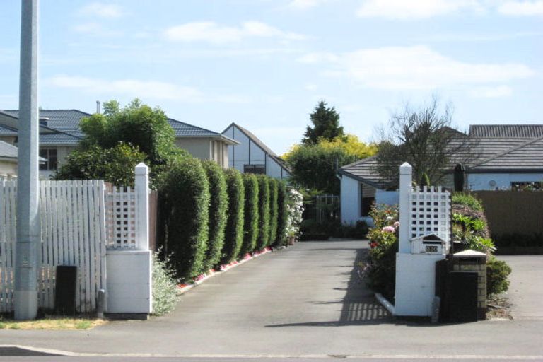 Photo of property in 230 Yaldhurst Road, Avonhead, Christchurch, 8042