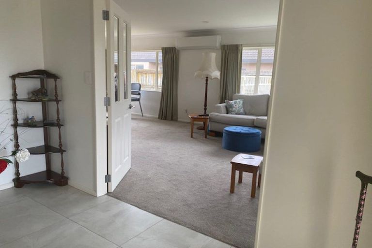 Photo of property in 18 Kahira Crescent, Papamoa Beach, Papamoa, 3118