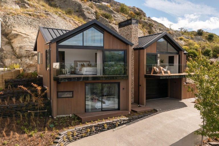 Photo of property in 4 Old Homestead Place, Kawarau Falls, Queenstown, 9300