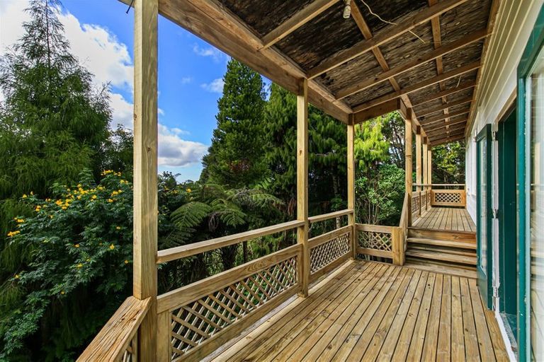 Photo of property in 130 Opanuku Road, Henderson Valley, Auckland, 0612