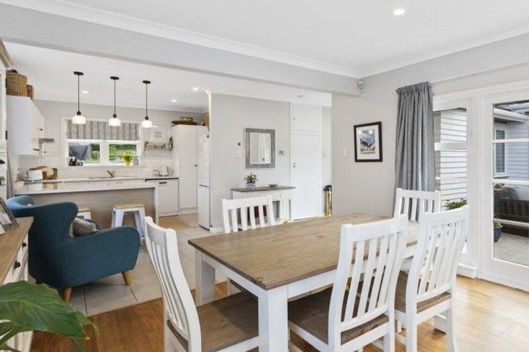 Photo of property in 99 Normandale Road, Normandale, Lower Hutt, 5010