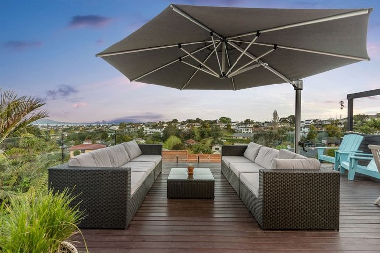 Photo of property in 90 Sunrise Avenue, Mairangi Bay, Auckland, 0630