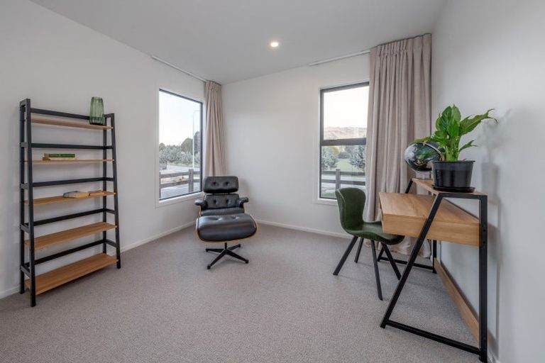 Photo of property in 1 Kamana Rise, Wanaka, 9382