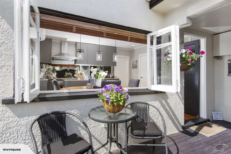 Photo of property in 521a Devonport Road, Tauranga South, Tauranga, 3112