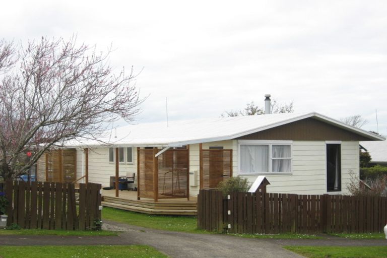 Photo of property in 41 Trelawney Crescent, Westown, New Plymouth, 4310