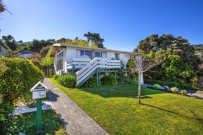 Photo of property in 7 Tweed Road, Papakowhai, Porirua, 5024