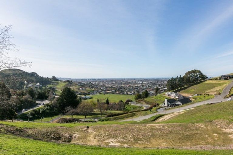 Photo of property in 3 Te Roera Drive, Taradale, Napier, 4112