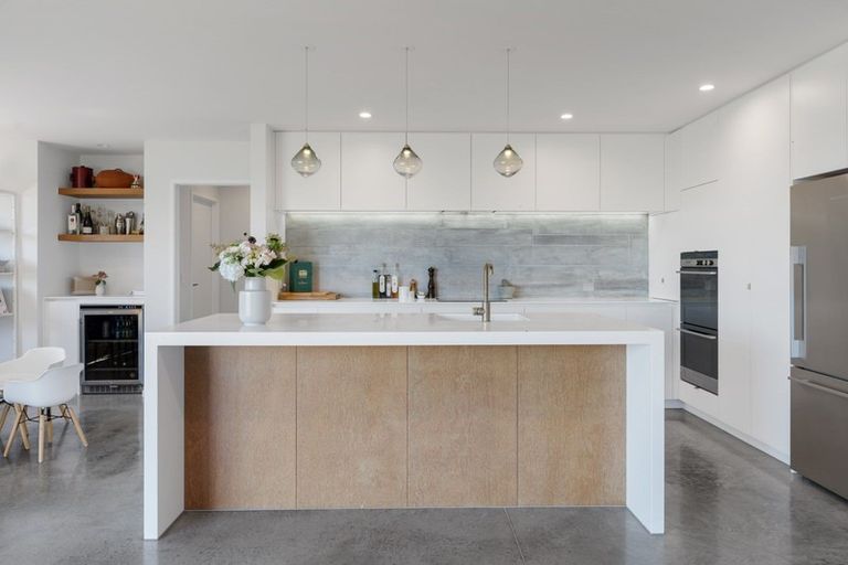 Photo of property in 18 Kotare Drive, Waiwhakaiho, New Plymouth, 4312